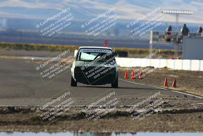 media/Nov-16-2025-CalClub SCCA (Sun) [[2975c16dfc]]/Group 6/Turn 1/